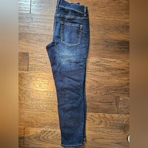 M Jeans by Maurice's  Mid Rise Jegging Size Med.